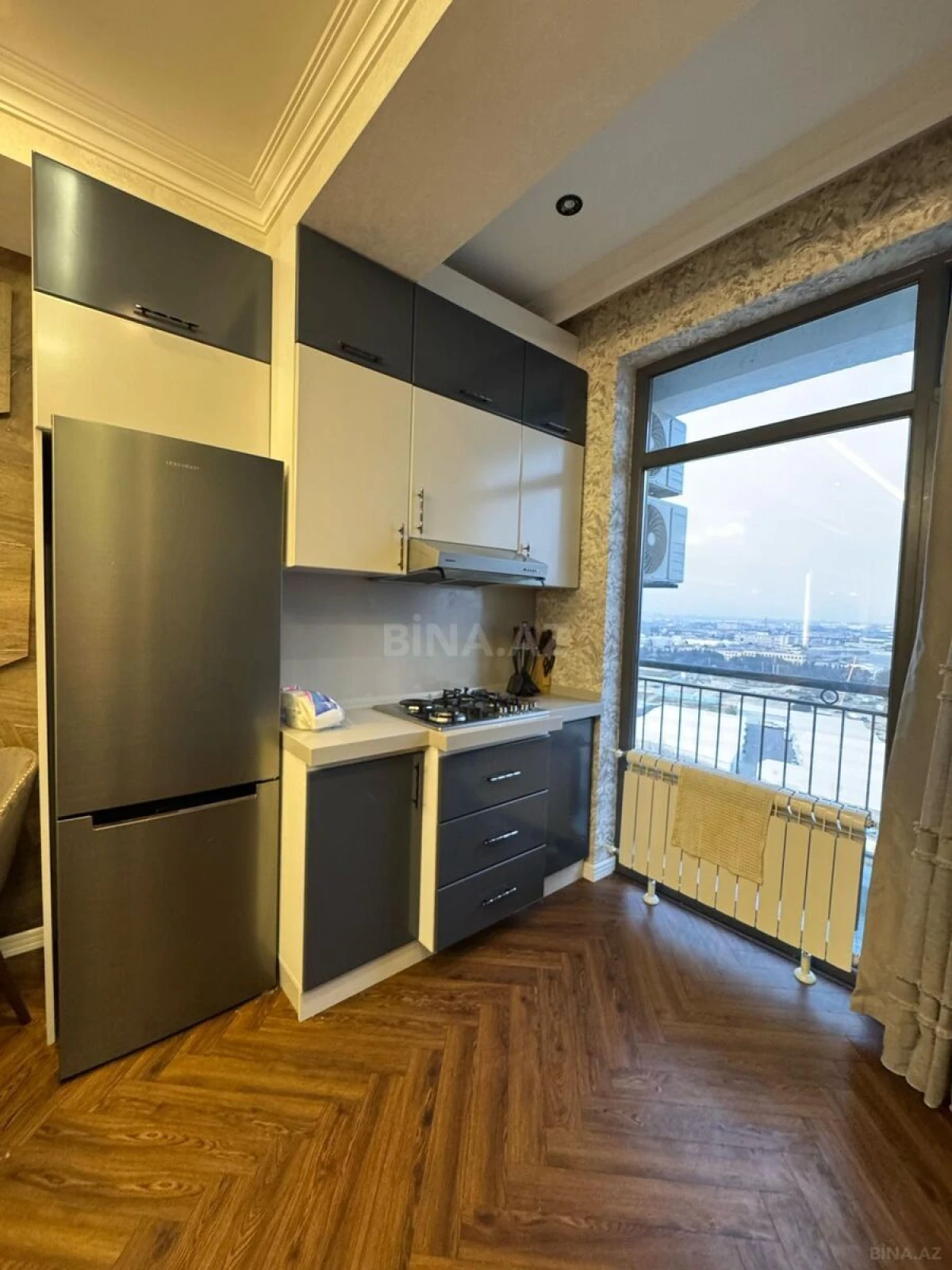 Kirayə verilir 2 otaqlı mənzil 80 m²