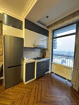 Kirayə verilir 2 otaqlı mənzil 80 m²