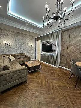 Kirayə verilir 2 otaqlı mənzil 80 m²