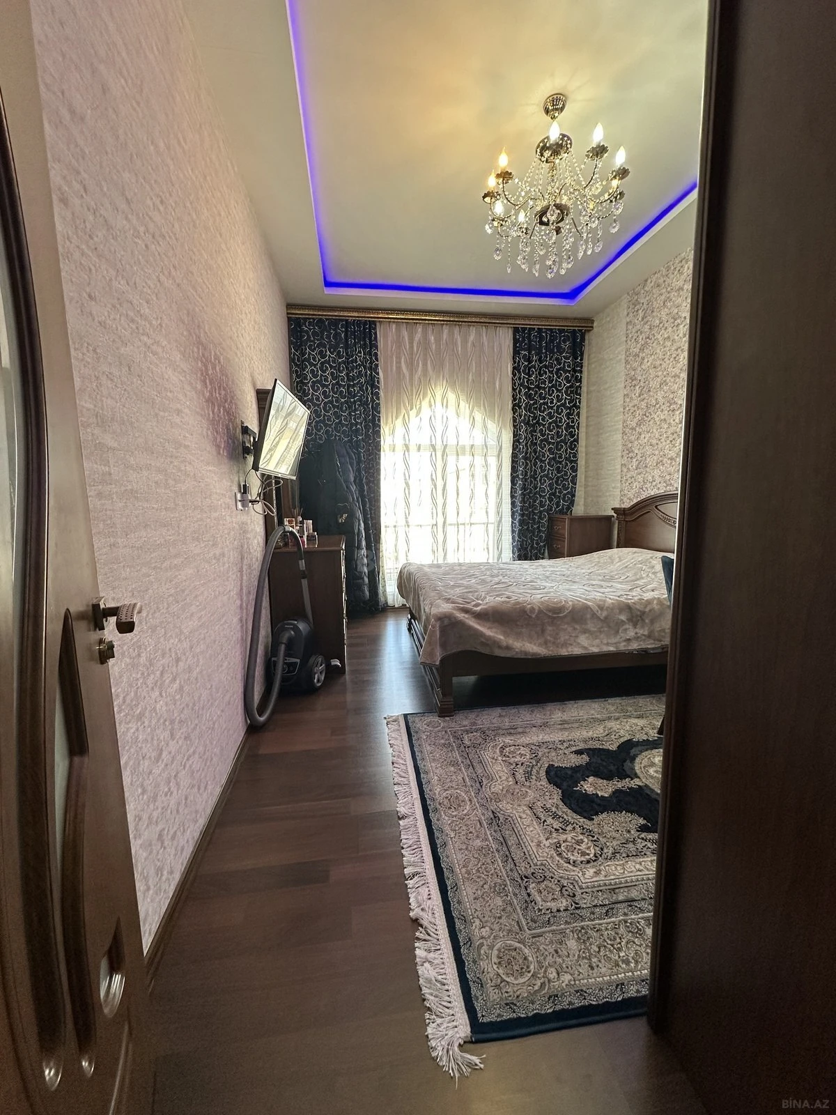 Satılır 2 otaqlı mənzil 75 m²