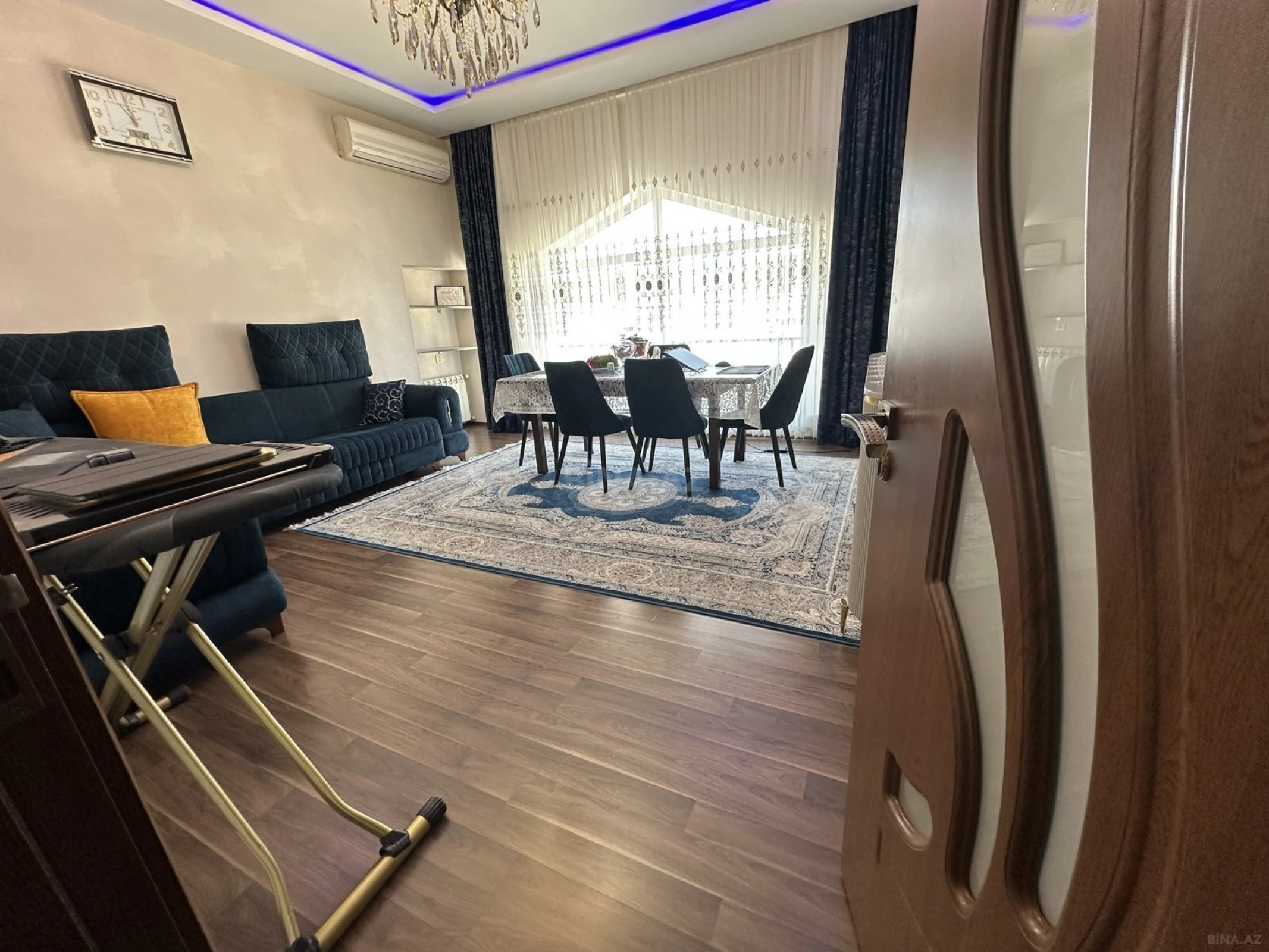 Satılır 2 otaqlı mənzil 75 m²