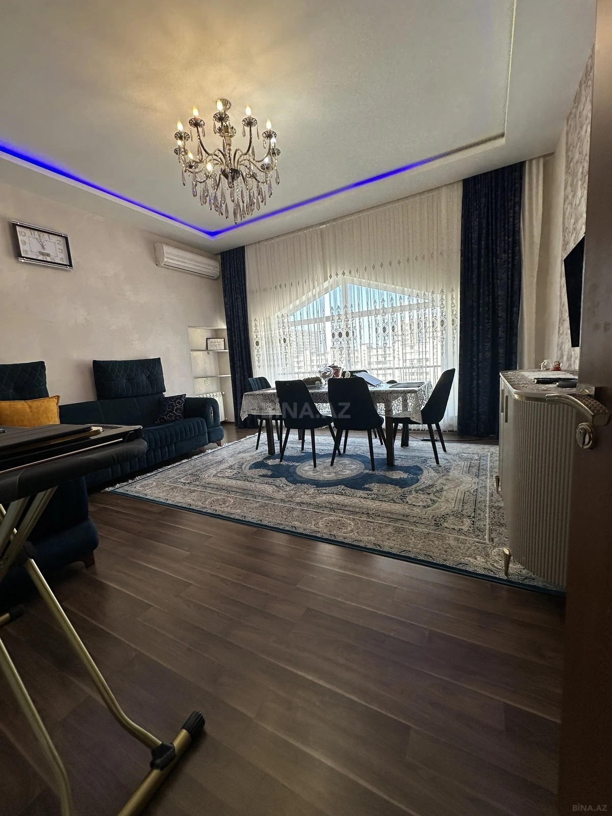 Satılır 2 otaqlı mənzil 75 m²