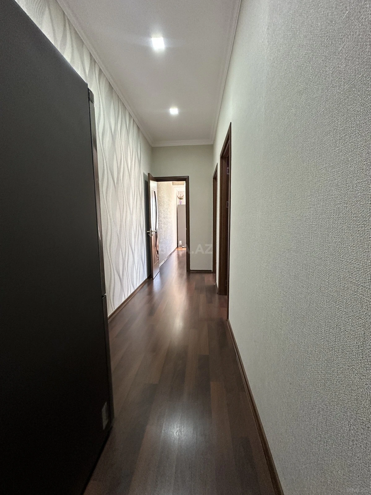 Satılır 2 otaqlı mənzil 75 m²