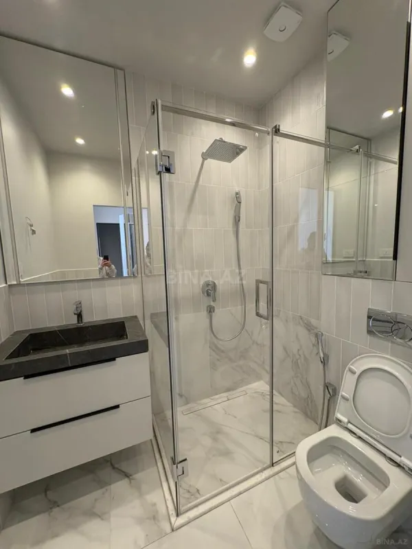 Satılır 3 otaqlı mənzil 109 m²