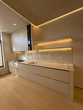 Satılır 3 otaqlı mənzil 109 m²