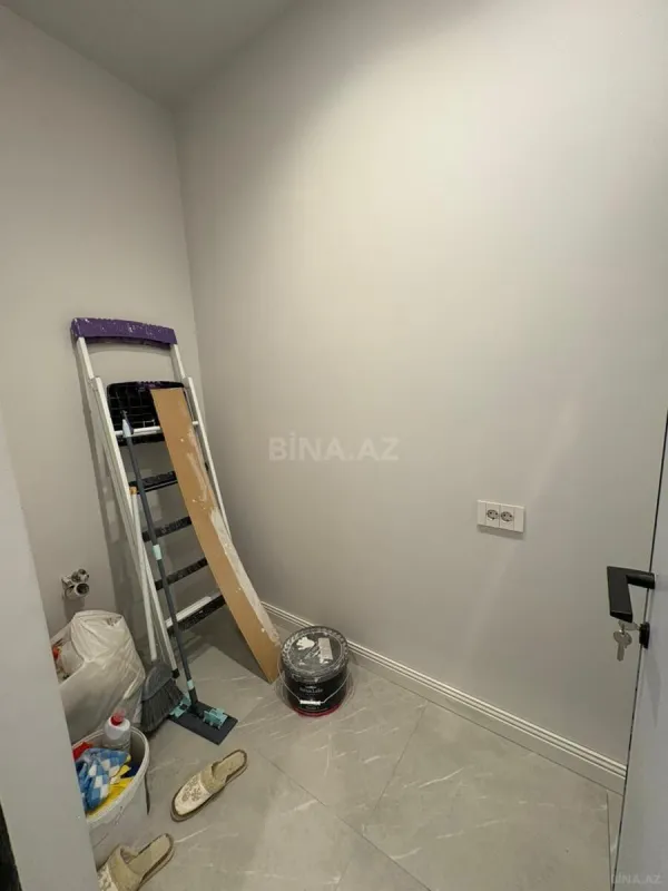 Satılır 3 otaqlı mənzil 109 m²