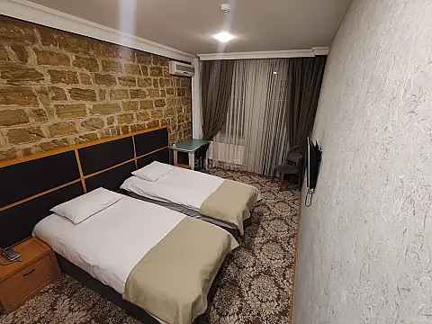 Satılır obyekt 320 m²