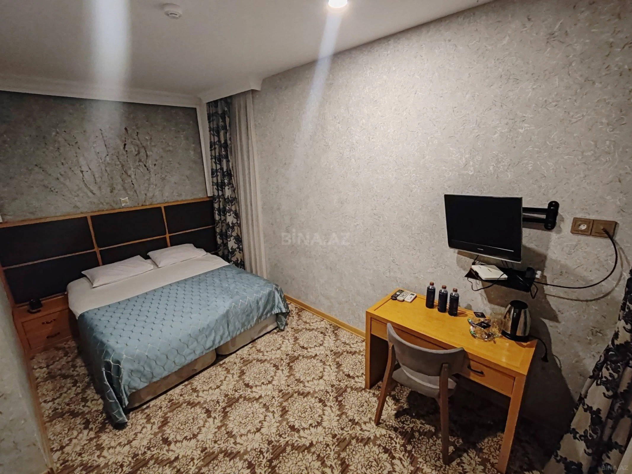 Satılır obyekt 320 m²