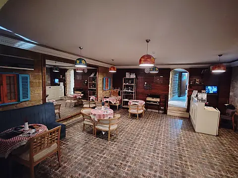 Satılır obyekt 320 m²