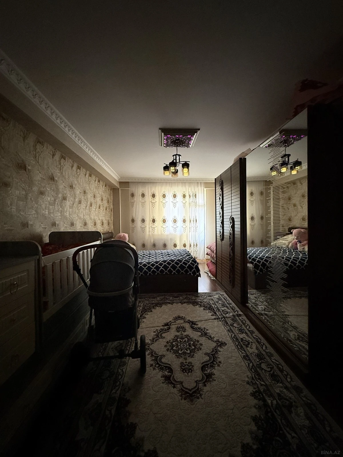 Satılır 3 otaqlı mənzil 128 m²