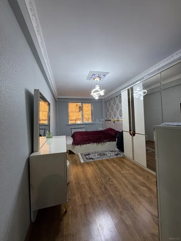 Satılır 3 otaqlı mənzil 128 m²