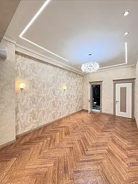 Satılır 4 otaqlı mənzil 195 m²