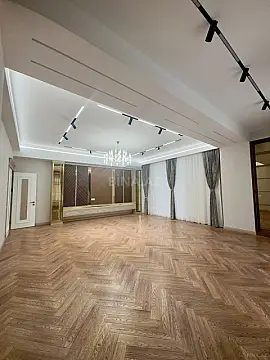 Satılır 4 otaqlı mənzil 195 m² — Bakı, İnşaatçılar 4 otaq 195.00 m²
