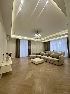 Satılır 4 otaqlı mənzil 195 m² — Bakı, İnşaatçılar 4 otaq 195.00 m²