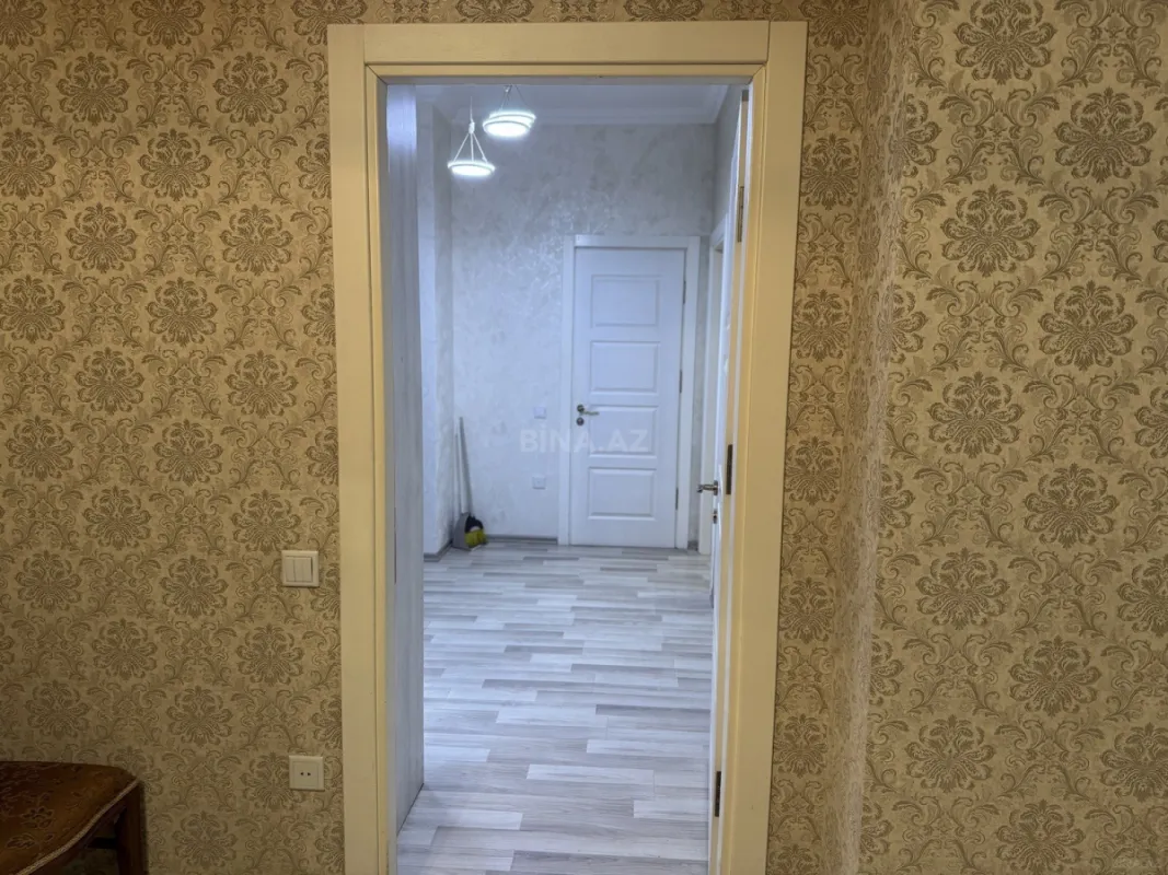 Satılır 2 otaqlı mənzil 72 m²