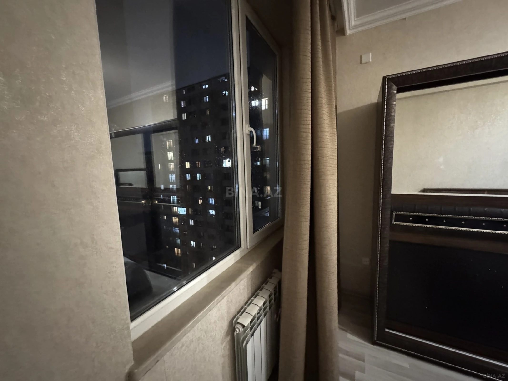 Satılır 2 otaqlı mənzil 72 m²