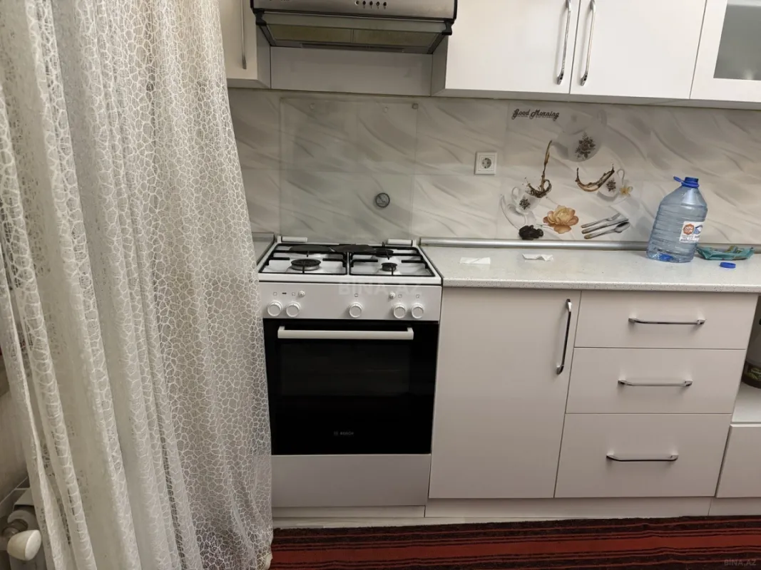 Satılır 2 otaqlı mənzil 72 m²