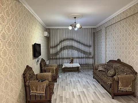 Satılır 2 otaqlı mənzil 72 m²
