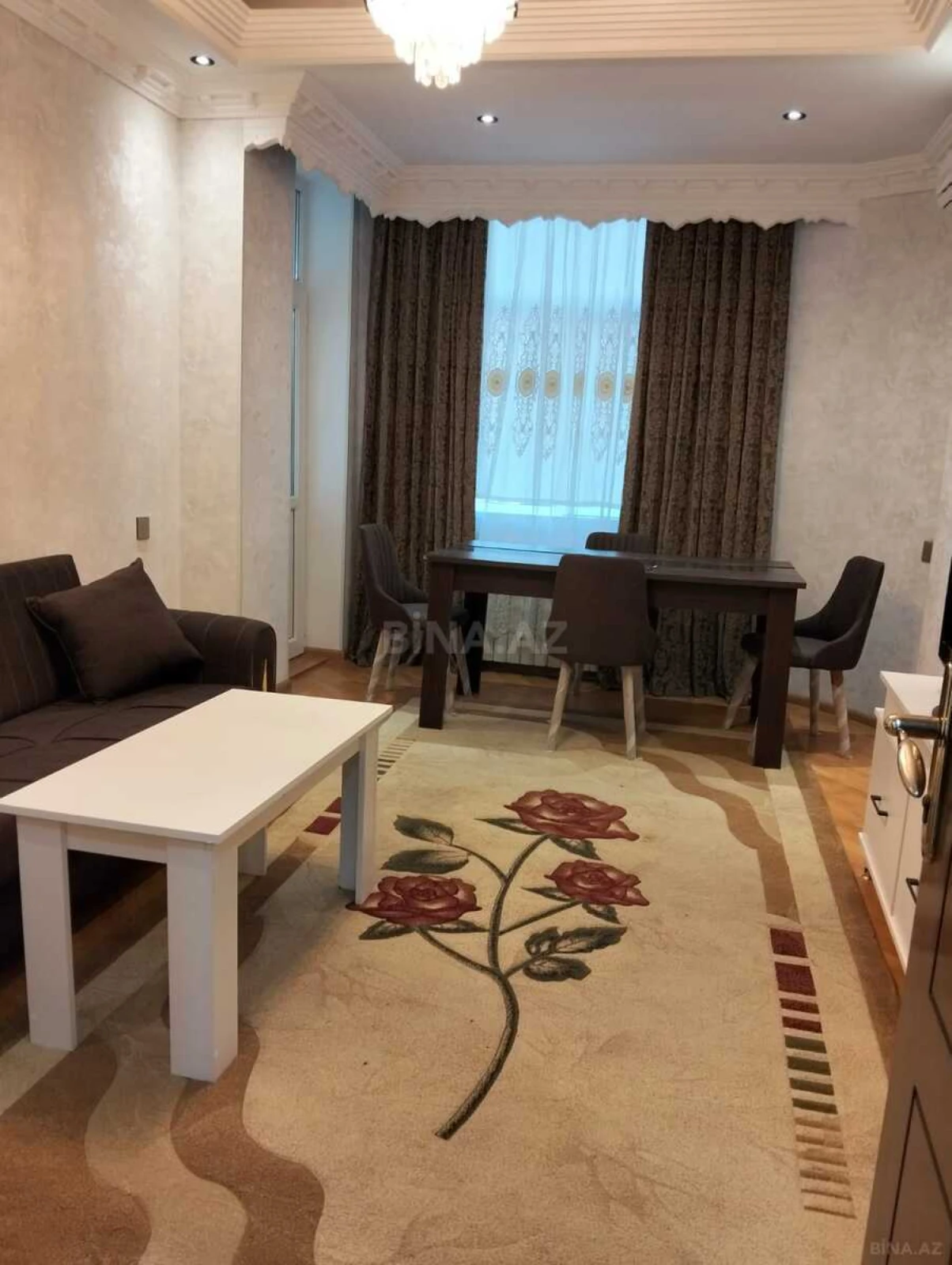 Kirayə verilir 2 otaqlı mənzil 70 m²
