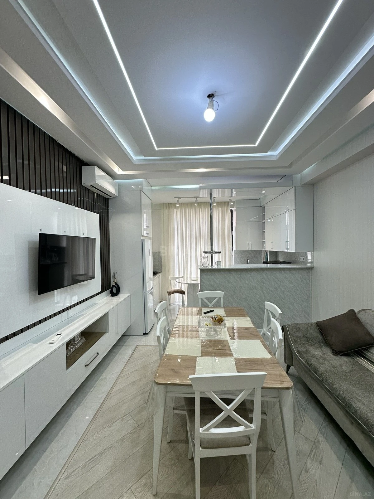 Satılır 2 otaqlı mənzil 59.6 m²