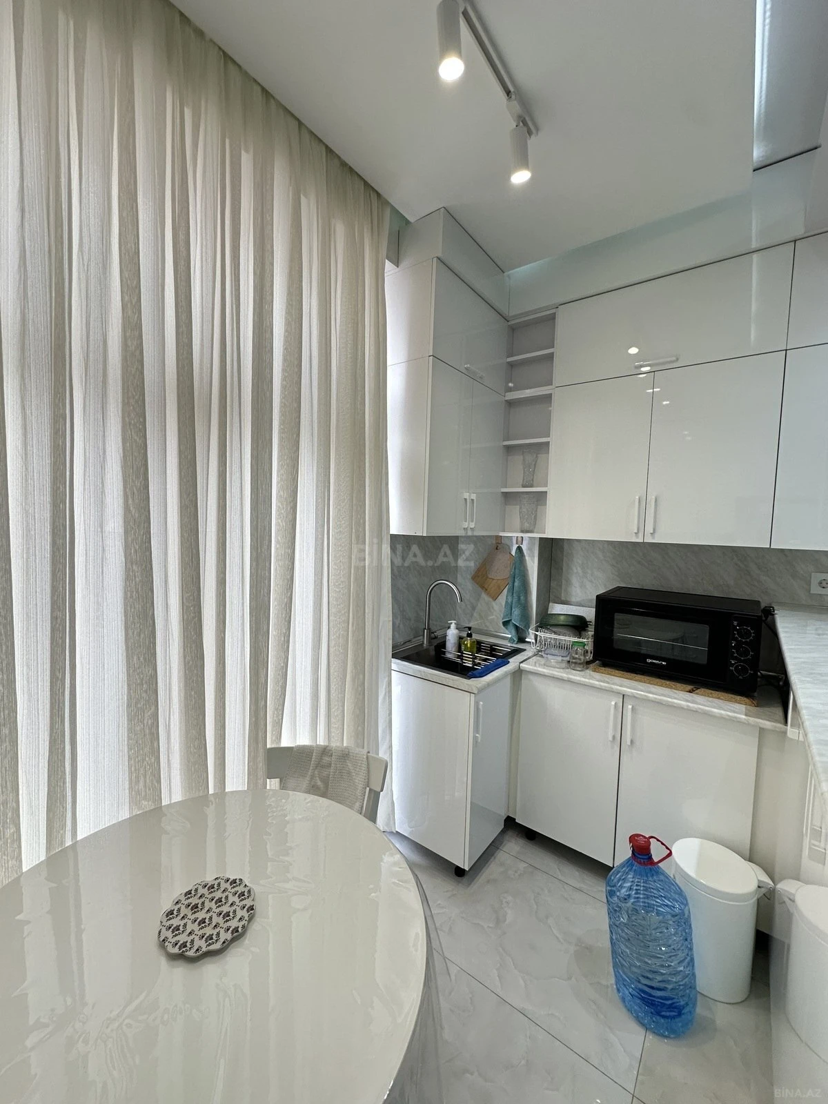 Satılır 2 otaqlı mənzil 59.6 m²