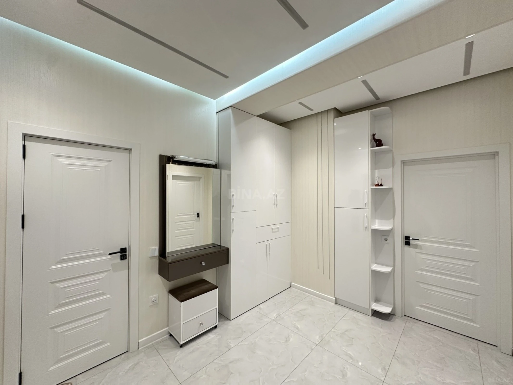 Satılır 2 otaqlı mənzil 59.6 m²