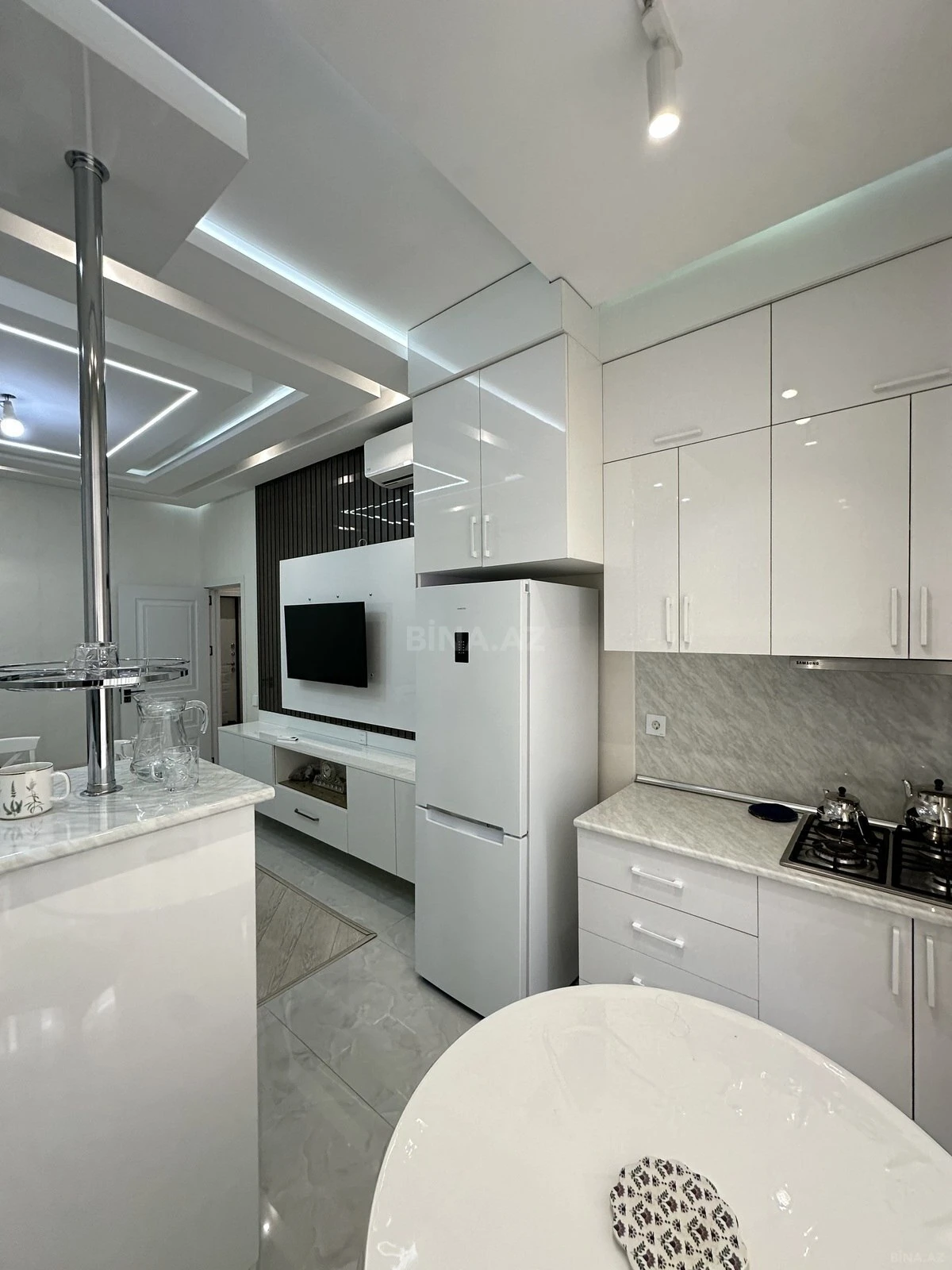 Satılır 2 otaqlı mənzil 59.6 m²