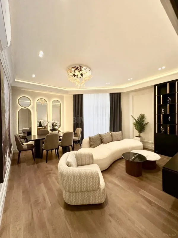 Satılır 3 otaqlı mənzil 123 m²