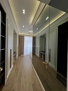 Satılır 3 otaqlı mənzil 123 m²