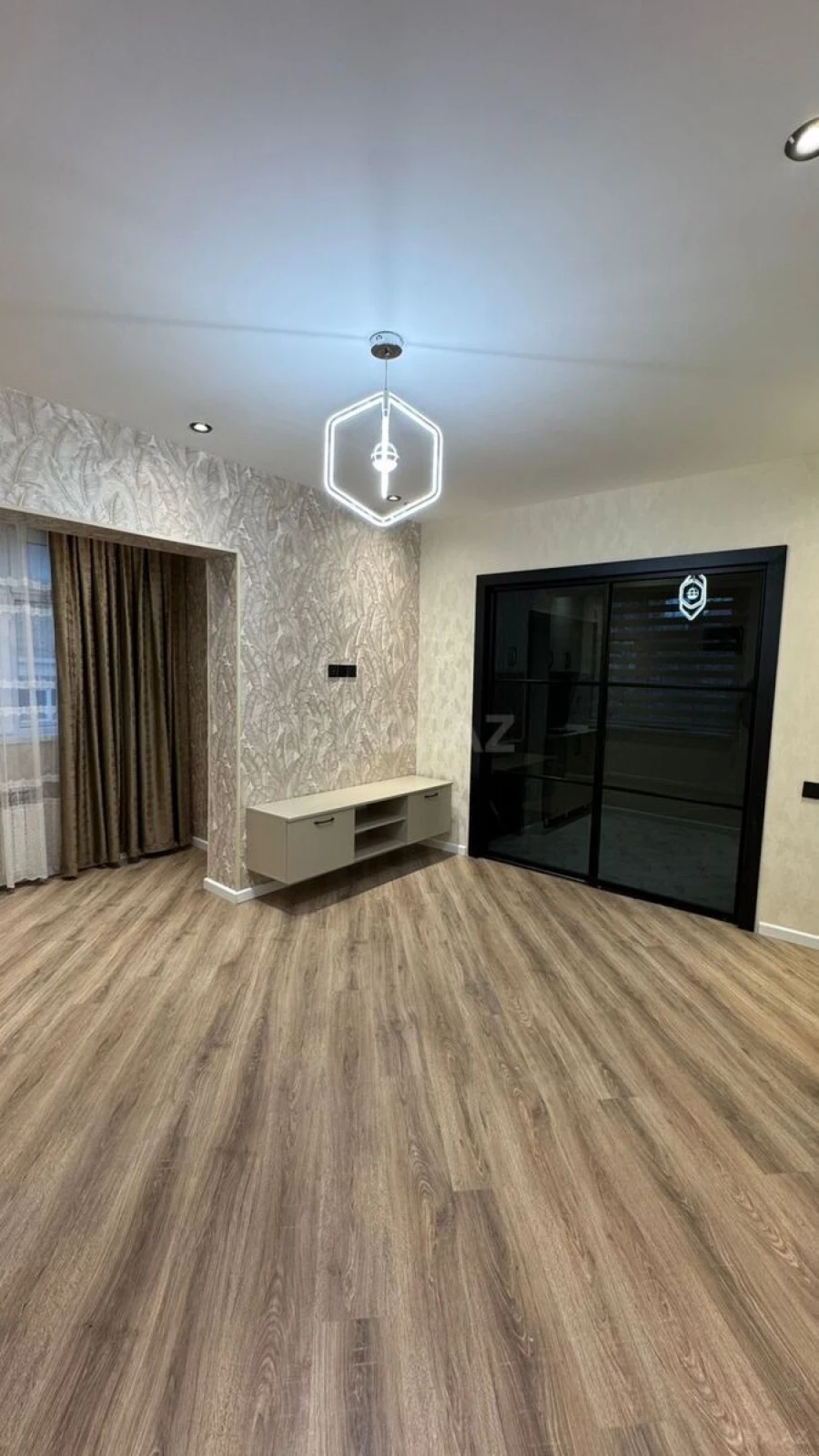 Satılır 2 otaqlı mənzil 45 m²