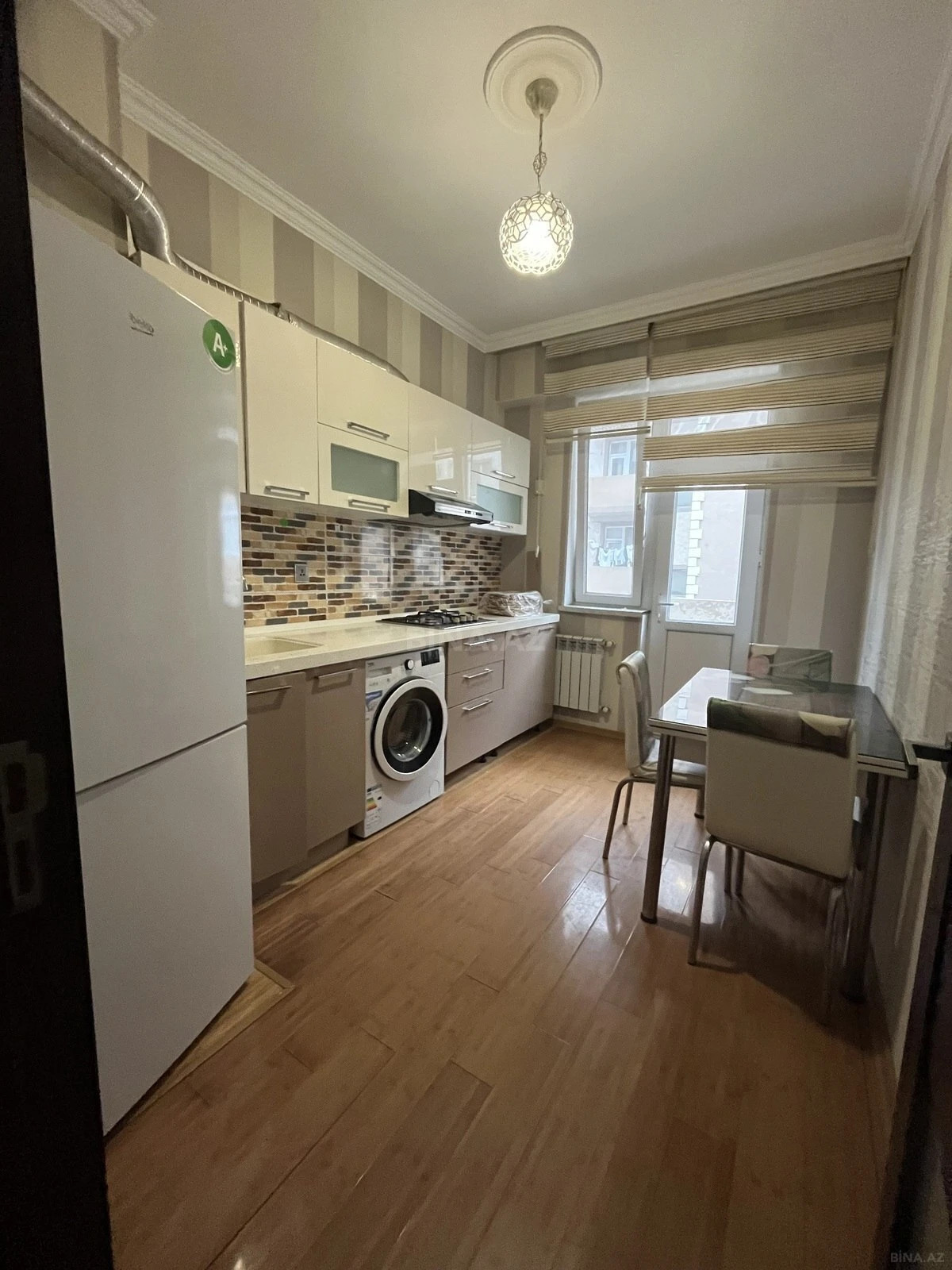 Satılır 2 otaqlı mənzil 60 m²