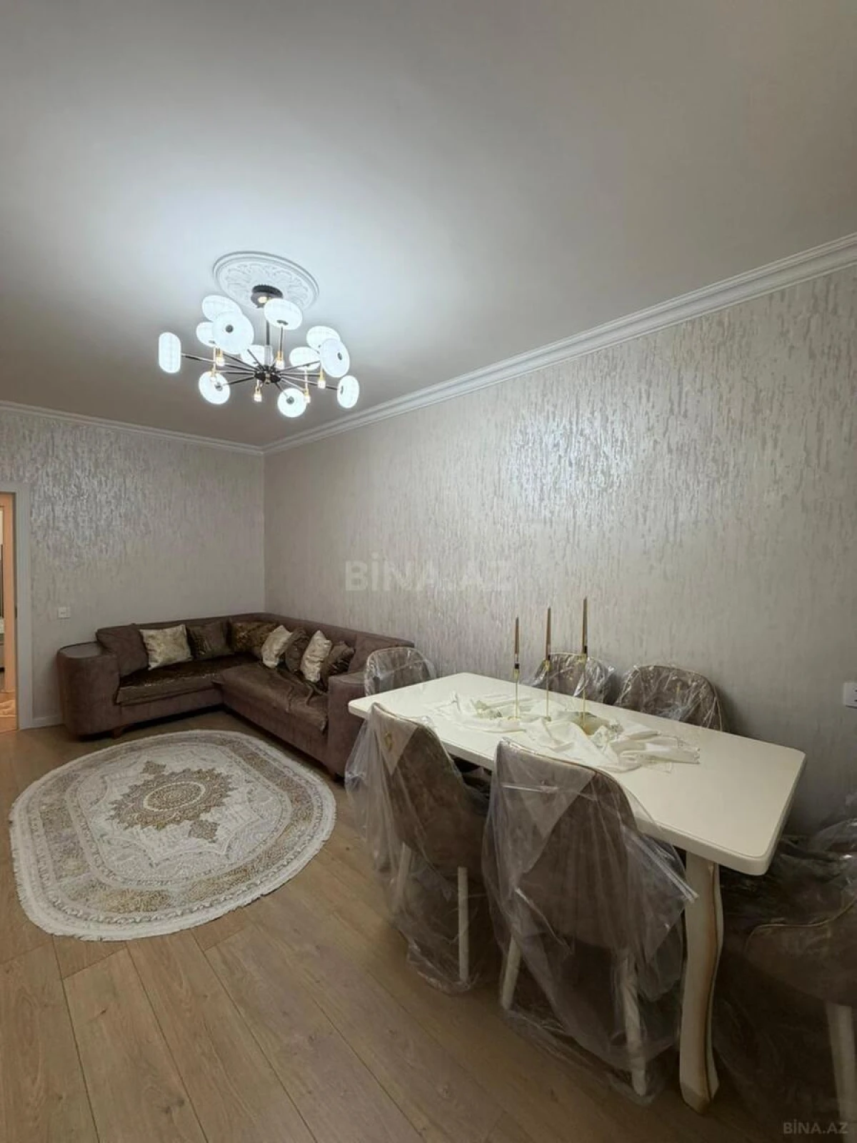 Satılır 2 otaqlı mənzil 65 m²