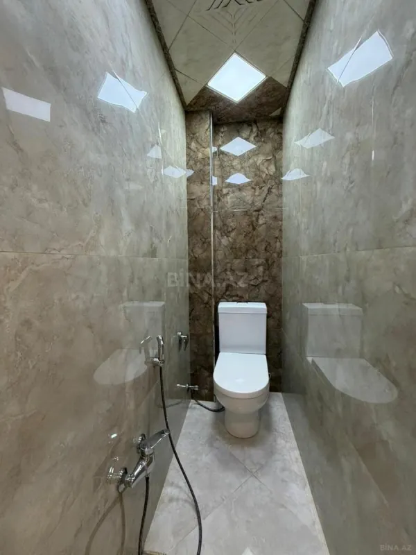 Satılır 2 otaqlı mənzil 65 m²