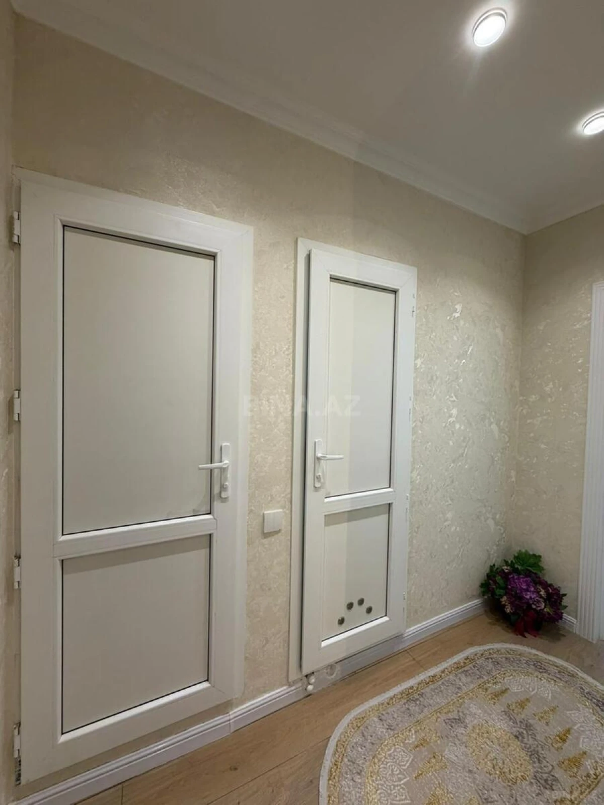 Satılır 2 otaqlı mənzil 65 m²