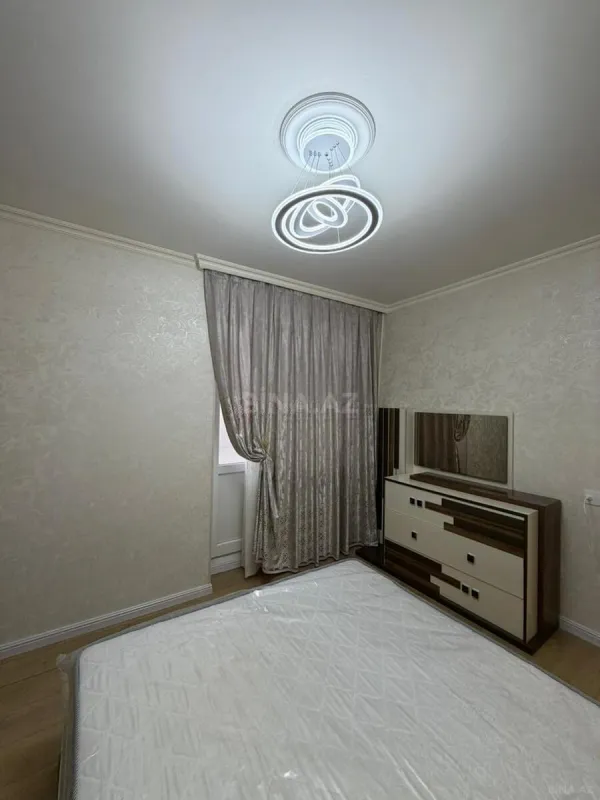 Satılır 2 otaqlı mənzil 65 m²