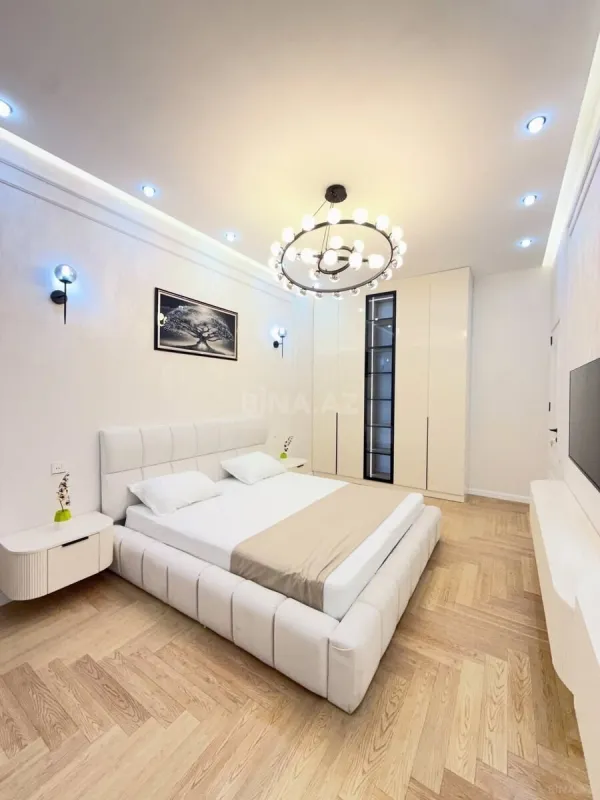 Satılır 3 otaqlı mənzil 98 m²