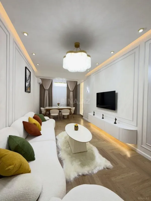 Satılır 3 otaqlı mənzil 98 m²