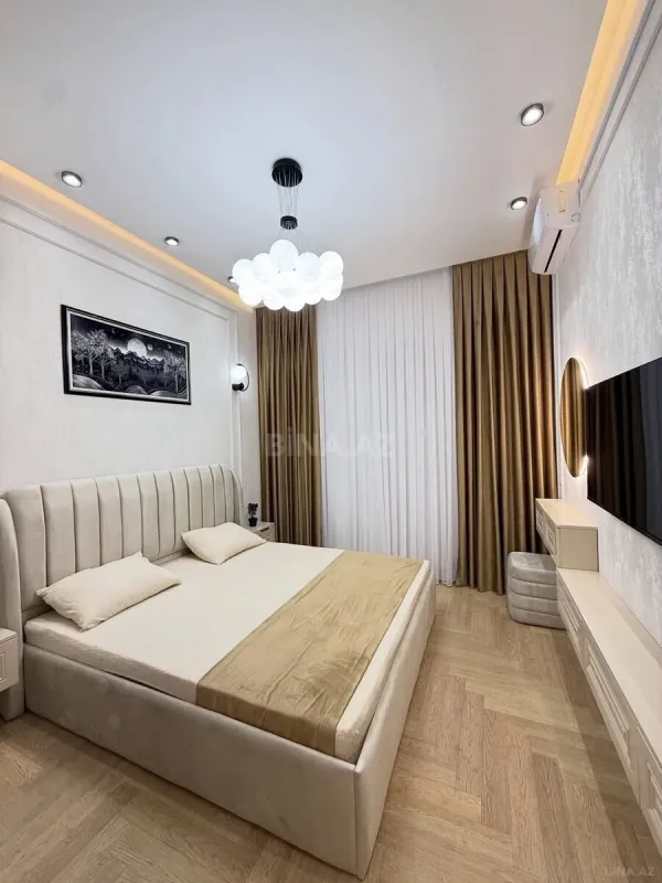 Satılır 3 otaqlı mənzil 98 m²