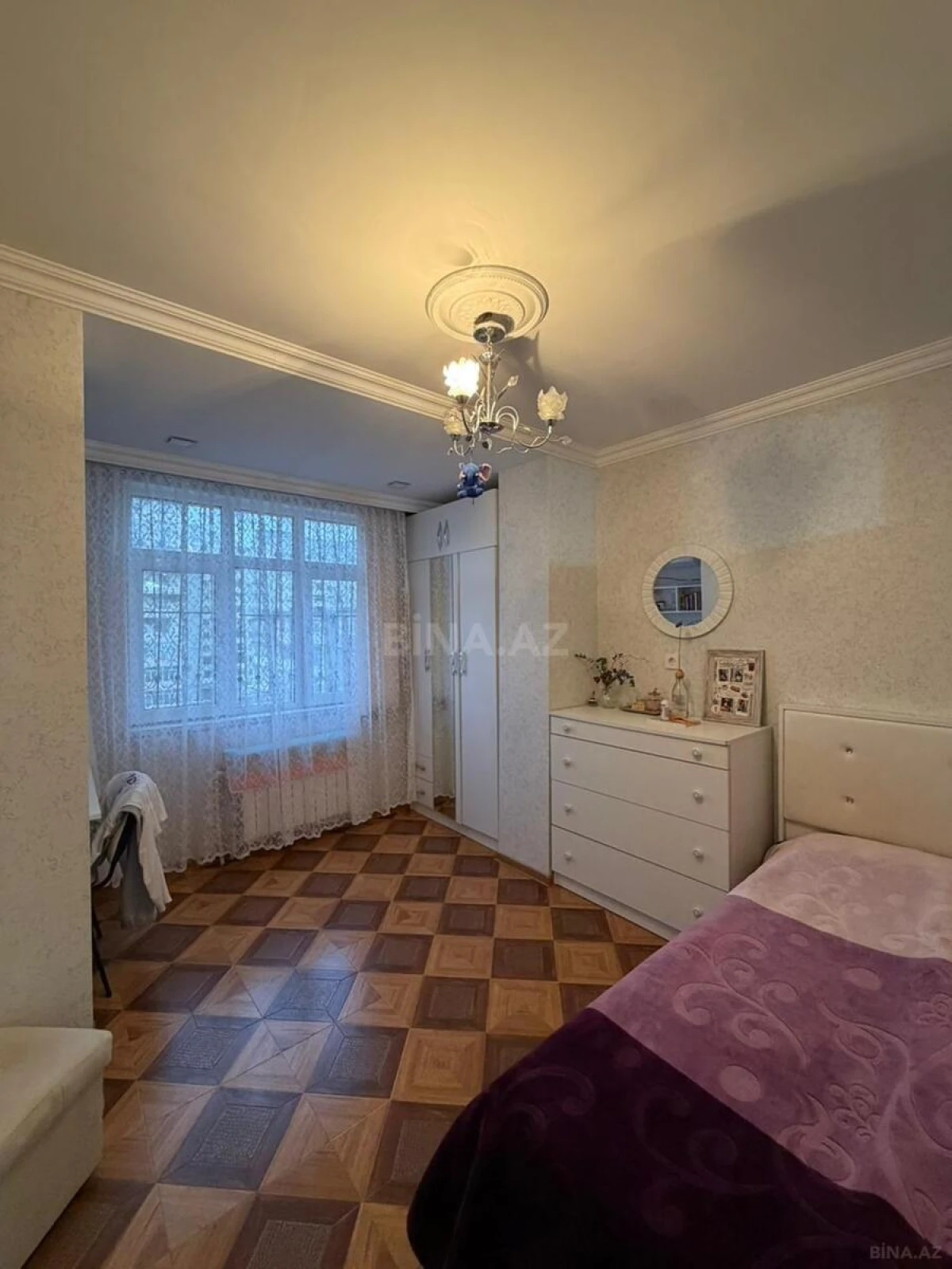 Satılır 4 otaqlı mənzil 80 m²