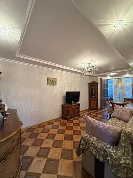 Satılır 4 otaqlı mənzil 80 m² — Bakı, Həzi Aslanov qəs. 4 otaq 80.00 m²