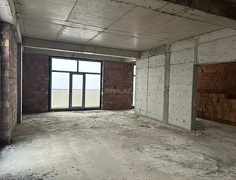 Satılır 4 otaqlı mənzil 143 m²