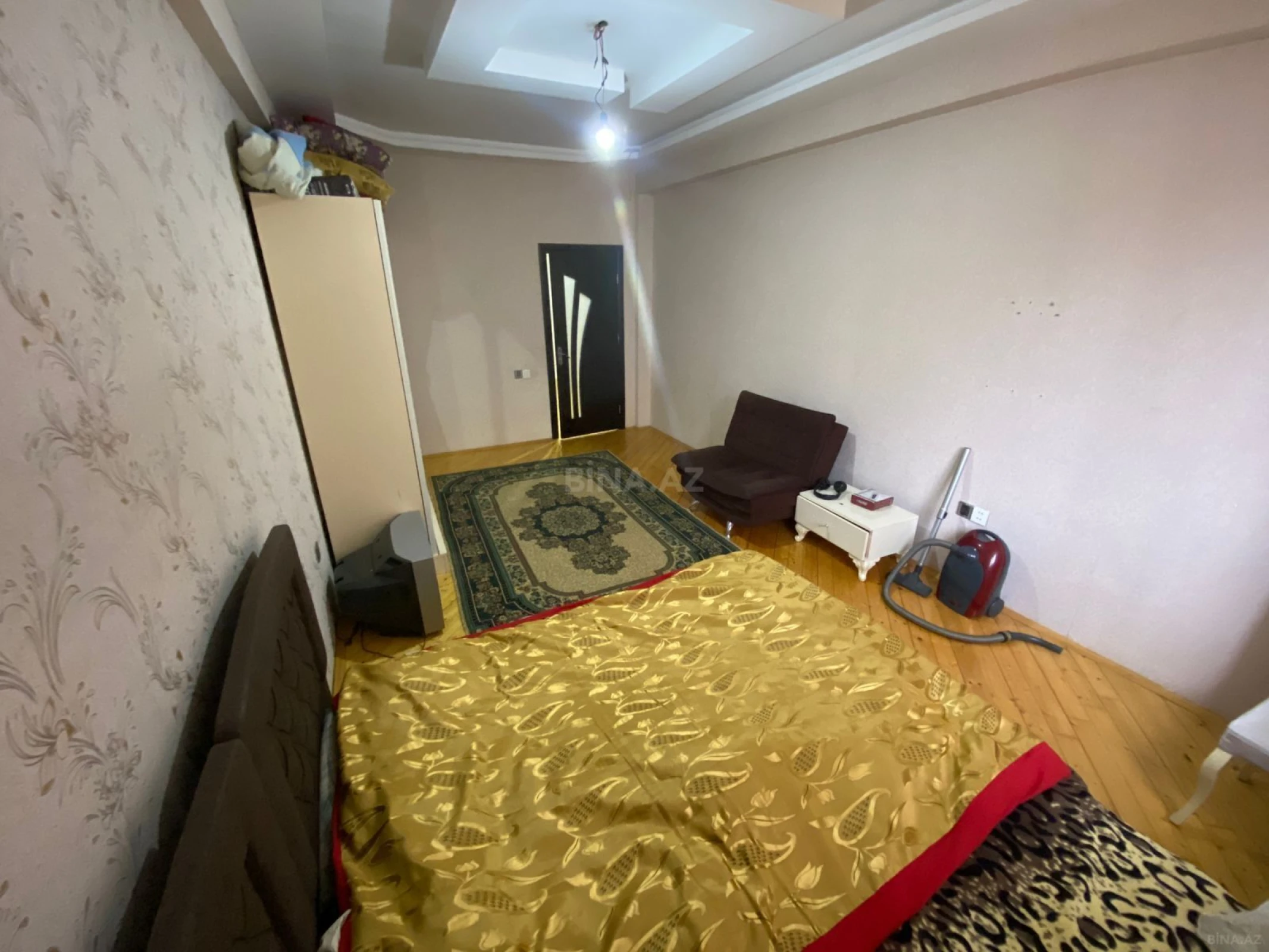 Kirayə verilir 3 otaqlı mənzil 140 m²