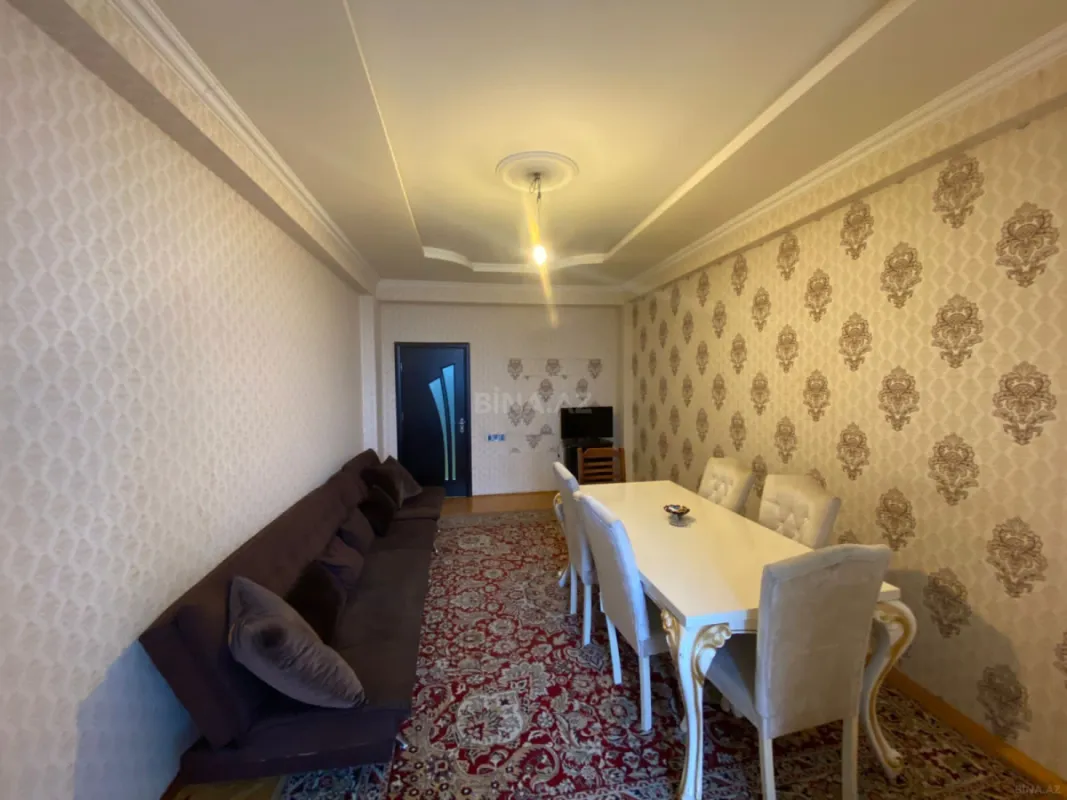 Kirayə verilir 3 otaqlı mənzil 140 m²