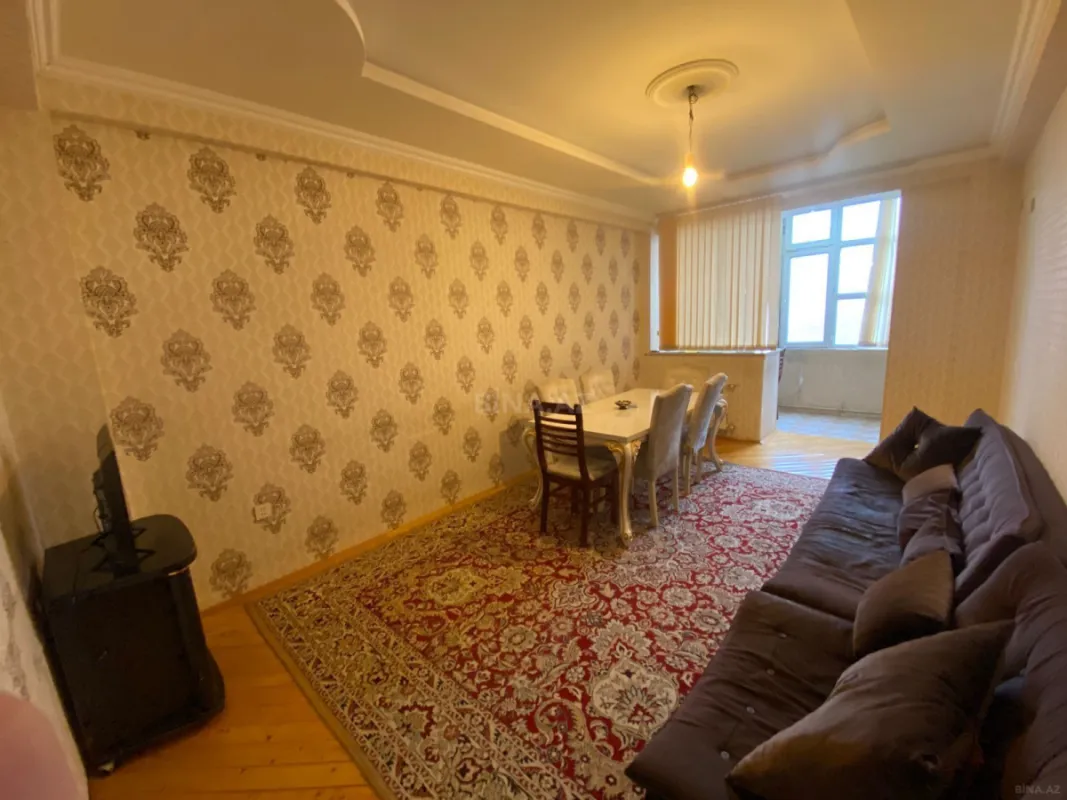 Kirayə verilir 3 otaqlı mənzil 140 m²