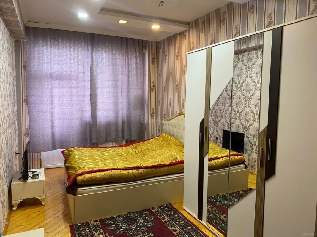 Kirayə verilir 3 otaqlı mənzil 140 m²