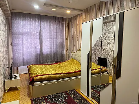 Kirayə verilir 3 otaqlı mənzil 140 m²