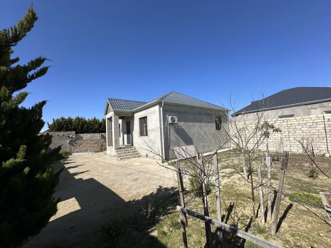 Satılır 3 otaqlı həyət evi 100 m²