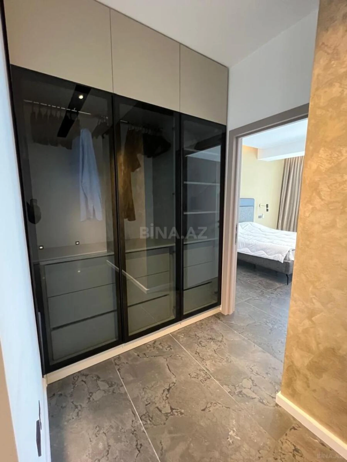 Satılır 3 otaqlı mənzil 87 m²