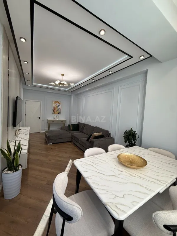 Satılır 3 otaqlı mənzil 118 m²