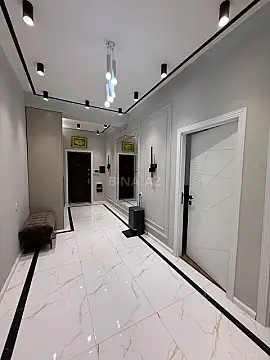 Satılır 3 otaqlı mənzil 118 m²